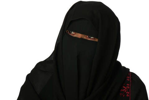 Canadian Groups File Challenge to Quebec's 'Discriminatory' Burqa Ban