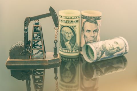 Oil prices up on stronger US dollar