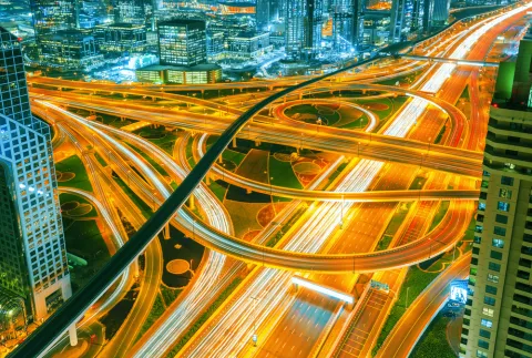 اقتصاد دبي ينمو 210% على مدار 15 عاماً