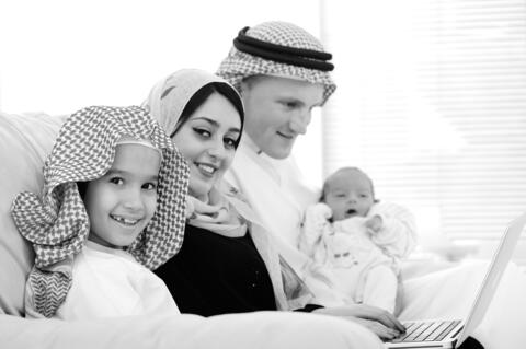 Your Guide to Maternity and Paternity Leaves in UAE