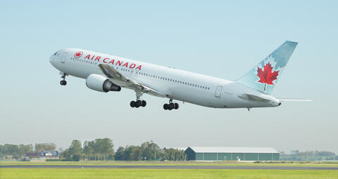 Air Canada Inks $4.68 Billion Government Aid Package