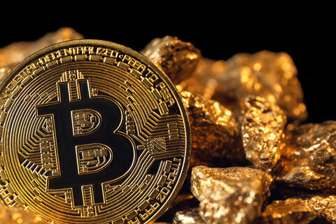 Gold Prices Register Gain As US Dollar Softens 