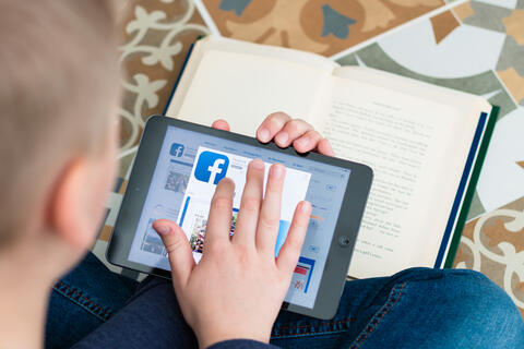 Facebook Rolls Out New Controls Features for Kids