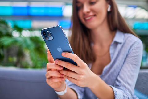 Apple Announces Free Repair Program for iPhone 12 Models With Sound Issues