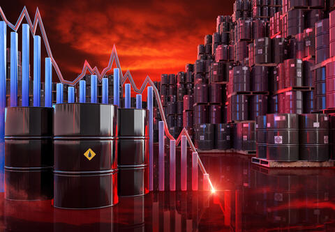 Oil Decline As Saudi Slashes Prices For Asian Buyers