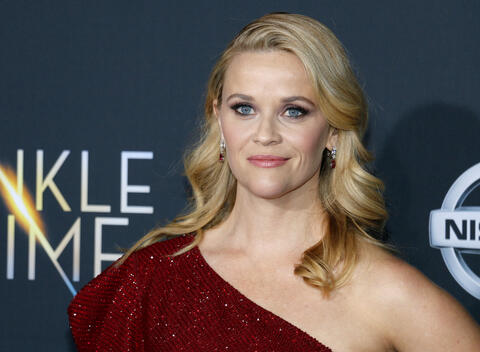 Crypto News Recap: Reese Witherspoon Endorses ETH, Paris Hilton Showers Bitcoin with Love