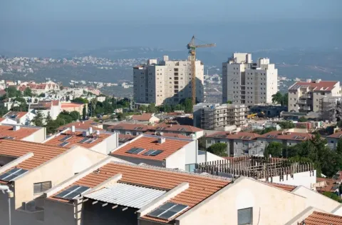 مقتل 3 مستوطنين بعملية طعن مزدوجة في أريئيل واستشهاد المنفذ