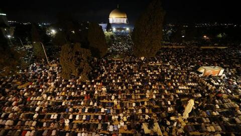 تعزيزات اسرائيلية في القدس مع توافد الالاف الى الاقصى لاحياء ليلة القدر