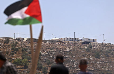 اسرائيل تتجه لشرعنة البؤرة الاستيطانية على جبل صبيح في بيتا نابلس