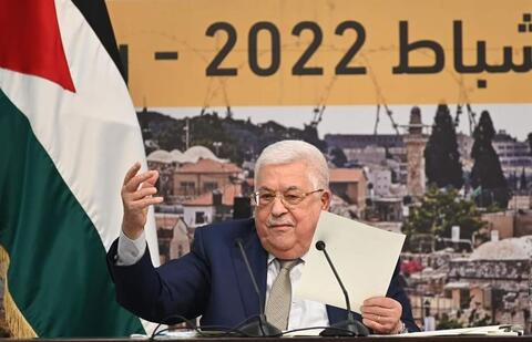 عباس: نُبقي خياراتنا مفتوحة والاتصالات مع اسرائيل ليست بديلا عن الحل السياسي