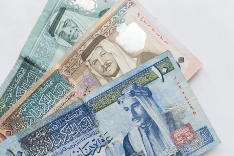 صناعة الألبسة في الأردن تعاني من نزيف الخسائر