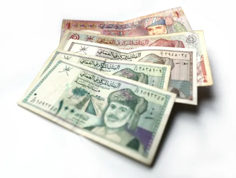 سلطنة عُمان تعلن عن حزمة من الإجراءات لمواجهة التداعيات الاقتصادية التي خلفتها جائحة «كورونا»