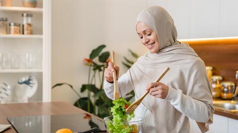 كيفية تطبيق نظام غذائي صحي خلال شهر رمضان