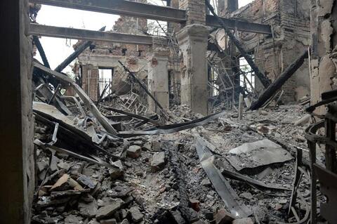 Russian Airstrike Hits Civilian, Administrative Area in Kharkiv