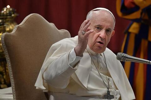 Ukraine's President Zelensky Invites Pope to Kyiv