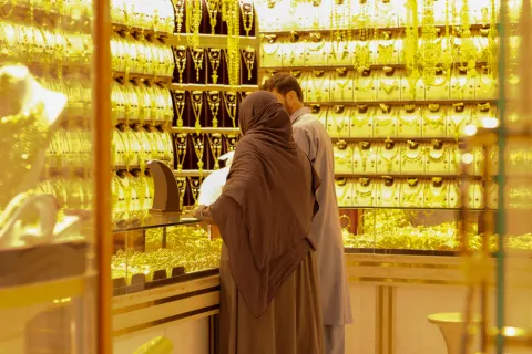 Gold Prices in Dubai Today: 24K Slips to Dh218 per Gram