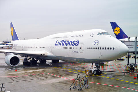 Lufthansa Pilots Call Off Strike After Reaching Wage Deal