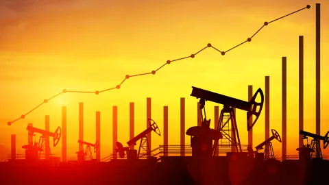 Oil Prices Soar Amid US Announcement of Zero Tolerance for Iran Oil Imports 
