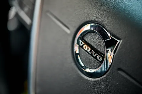 Volvo Partners With Aurora to Develop Autonomous Trucks