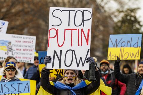 Ukraine Rejects Russia’s Talks Invitation in Belarus