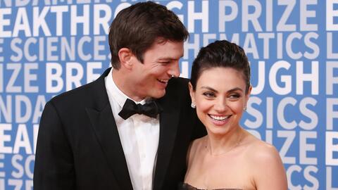 آشتون كوتشر وميلا كونيس يسخران من خبر انفصالهما.. شاهد الفيديو!